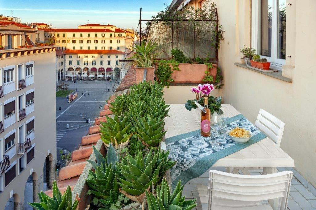 ליבורנו Grande 155 Guest House Tuscany מראה חיצוני תמונה